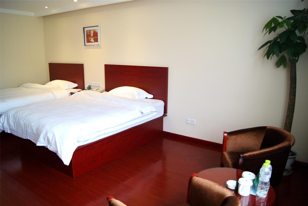 Greentree Inn Zhengzhou Xinzheng City Longhu Town Xiangyun Road Express Hotel Exterior foto