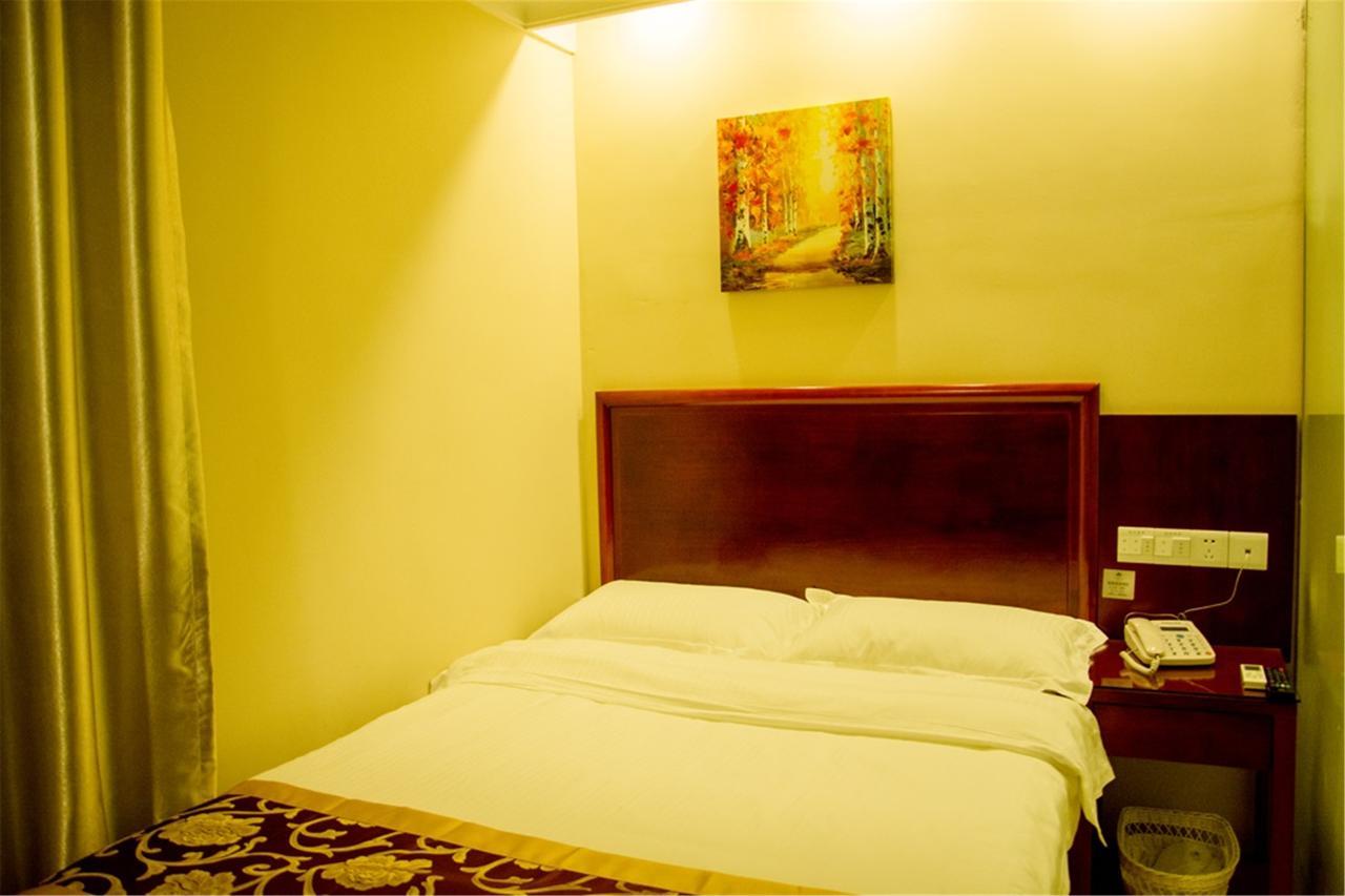 Greentree Inn Zhengzhou Xinzheng City Longhu Town Xiangyun Road Express Hotel Exterior foto